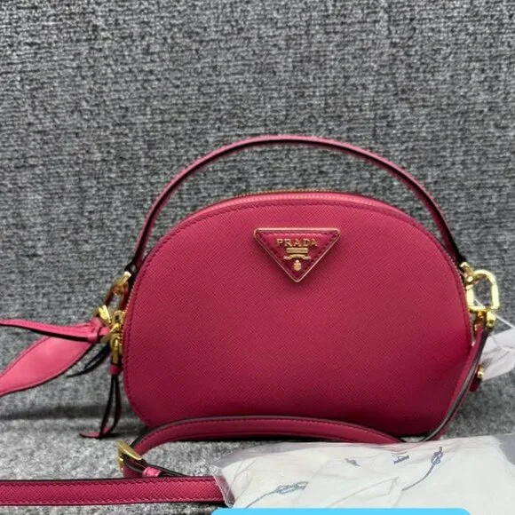 Prada Leather Shoulder Bag 850-071425 - Picture 2 of 15